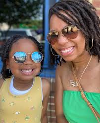 My Transparent MOMents