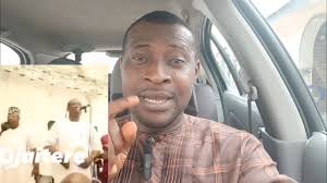 E wa gbo itan Ajadi Olanihun ti K1 d ultimate fi orin ba omo e wi lori  stage