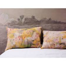 Genevieve Levy Jaune La Funda De Almohada Juego De 2 Disponible Para Pre Orden Linen Pillow Cases Cushion Design Bed Pillows