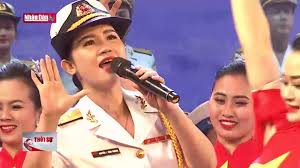 Cả 2 quả sút phạt đều có điểm đặt bóng gần như giống hệt. ChÆ°Æ¡ng Trinh Nghá»‡ Thuáº­t Xuan TrÆ°á»ng Sa NÄƒm 2021 Youtube