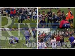 Check spelling or type a new query. Brutal Pelea En El Futbol Nacional Vs Penarol Ombues En La Final De La Liga Youtube