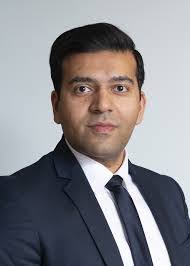 Shailesh Doshi's Instagram, Twitter & Facebook