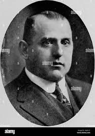 Thomas Snell's Instagram, Twitter & Facebook