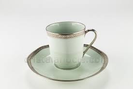 Tasse A Cafe En Porcelaine De Limoges De La Maison Raynaud Modele Messina Sur Pate Celadon Ornee D Incrustations En Plat Tasse Cafe Cafe Porcelaine De Limoges