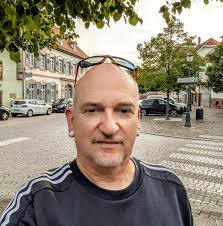 Blocages : les forains protestent contre l'annulation de la foire  Saint-Jean 👉 https://ebx.sh/rUdaOJ