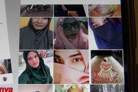 Contoh latar belakang untuk proposal produk kerudung. Juragan Muda Di Balik Bisnis Manis Vanilla Hijab Antara News