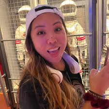 Happy birthday to the most perfect, witty, beautiful, caring, intelligent,  adorable, charming, lovely, funny, considerate, & organized partner, wife,  best friend, loml, teammate and about to be parent who I love more