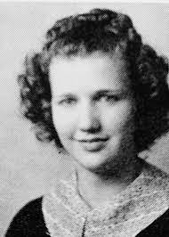 Lynn Wakefield's Instagram, Twitter & Facebook