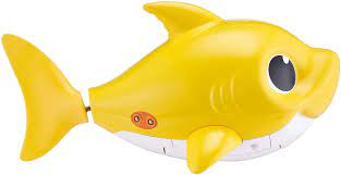 Watch him swim and sing along as he plays the famous baby shark theme song. Robo Alive Junior Baby Shark Battery Powered Sing And Swim Bath Toy By Zuru Baby Shark Yellow Walmart Com Walmart Com