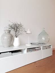 Freu Freu Neues Altes Schatzchen Wandregaledekorieren Zick Zack Strauch Lowboard Midcentury Modern Modern