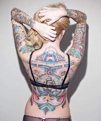 Beautiful Back View For Sure The Face Behind In This Case It S Really Beautiful Cool Tattoos Body Tattoo For Girl Tattoos Girl Tattoos