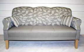 Küchensofa cadiz mit hirschkopf, karomuster und sitzfläche in braun uni. Barnickel Polstermobel Massivholzmobel In Goslar Massivholzmobel In Goslar