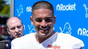 Darrion White's Instagram, Twitter & Facebook