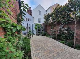 Jane Bingham Cheshire Garden Professional Profile Westminster Stone Modern Garden Design Courtyard Garden Beautiful Outdoor Spaces