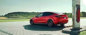 With the production and sales of the very popular tesla model 3 ramping up, tesla hit the 200,000 electric vehicles therefore, the electric vehicle tax credit for tesla phased out on the following schedule: Ev Federal Tax Credit May Be Renewed For Tesla Gm Thanks To The 2021 Green Act Autoevolution