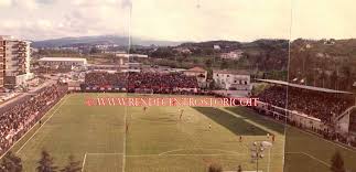 E allora si giocava in uno spiazzo, nella zona della vecchia piazza d'armi. 100 Anni Cosenza Calcio Rende Centro Storico