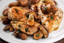Une Delicieux Repas De Poulet Et Champignon A La Mijoteuse Recipe Stuffed Mushrooms Beachbody Recipes Recipes