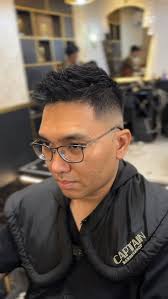 Texture dan hight fade , Di atas adalah sebuah contoh kombinasi antara  texture dan hight fade yang dimana basic sebenarnya adalah spikey, Untuk  cukuran ini disarankan untuk rambut yang berdiri dan ...