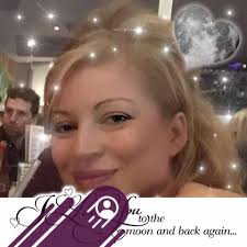 Imagine having an AFTERNOON TEA sitting in a HOT AIR BALLOON...Now you can!  😍🎈 👀 Feast