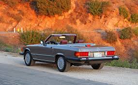 Stunning 1987 Mercedes Benz Sl Class 2 Door Convertible Mercedes Classic Mercedes Mercedes Benz