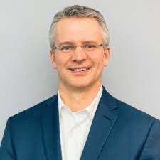 Crystal Karp's Instagram, Twitter & Facebook