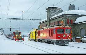 3507 801 rhb rh tische bahn abe 8 12 gem 4 4 at alp gr m switzerland by georg tr b train electric train train travel