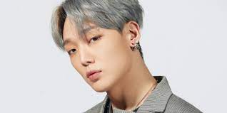 Born december 21, 1995), known by his stage name bobby (korean: Kejutkan Penggemar Bobby Ikon Mendadak Umumkan Akan Menikah Dan Segera Menjadi Ayah Halaman All Kompas Com