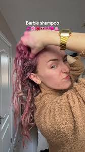 Amber Thain's Instagram, Twitter & Facebook