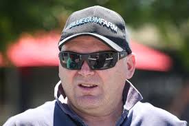 Trainer rubbishes new tongue tie rule in twitter video