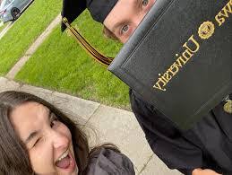 Cara Goodman's Instagram, Twitter & Facebook