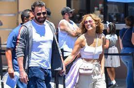 Ben affleck wanted to talk with our fans regarding rekindled relation with jennifer lopez. 3uo5krdphvnubm