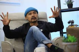 Hal tersebut karena dirinya dikabarkan meninggal dunia. Tuyxvwqppqczmm