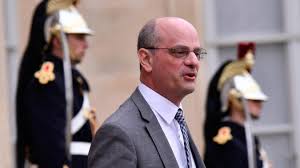 Dans les collèges et lycées. Fallait Il Parler Du Mariage Du Ministre Jean Michel Blanquer Dans Les Weppes