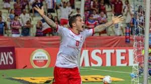 222,075 likes · 9,740 talking about this. La Reaccion De La Novia De Fabricio Bustos Ante El Desesperado Pedido De Un Hincha De Independiente Para Que No Vaya A Boca Tyc Sports