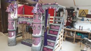 Howl's moving castle is easily one of my favorite books of all time. Fourfish Designs