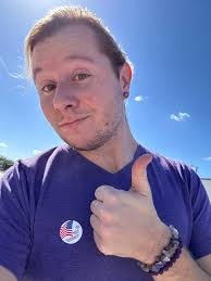 Ella Darnell's Instagram, Twitter & Facebook