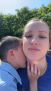 Sarah Jane Hendrick (@sarahjanehendrick)