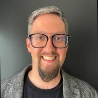 900+ "D'umas" profiles