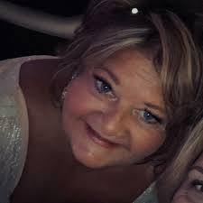 What are some good tailors in Bayside, Queens for zipper repair?