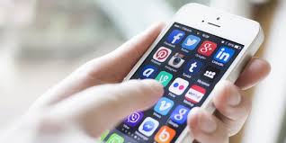 Aplikasi ini berguna untuk memudahkan anda dalam memantau aktivitas di dalam social media. 6 Fungsi Media Sosial Bagi Remaja Bisa Jadi Tempat Ajang Promosi Bisnis Merdeka Com