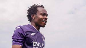 Why Percy Tau could struggle to play in the English Premier League | Soccer  Laduma