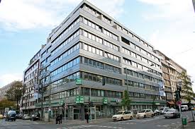 Die psd bank köln eg gehört zur bundesweit tätigen gruppe der psd banken und gehört somit zur ältesten direktbankengruppe deutschlands. File Psd Bank Rhein Ruhr Dusseldorf Mit Neuer Hightech Fassade Jpg Wikimedia Commons