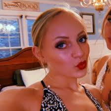 Payton Garner (@GarnerPayton)