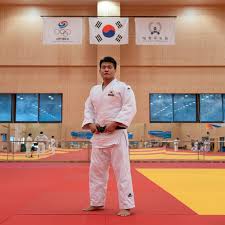 Jun 23, 2021 · 남자부에선 60㎏급 김원진(안산시청), 66㎏급 안바울(남양주시청), 73㎏급 안창림(kh그룹 유도단), 90㎏급 곽동한(포항시청), 100㎏급 조구함(kh그룹 유도단), 100㎏ 이상급 김민종(용인대)이 나설 전망이다. ë¶ˆìš´ ì—…ì–´ì¹˜ë µë‹ˆë‹¤ ë‚¨ìžìœ ë„ ê°„íŒ ì¡°êµ¬í•¨ ìŠ¤í¬ì¸ ì¼ë°˜ ìŠ¤í¬ì¸  ë‰´ìŠ¤ í•œê²¨ë ˆ