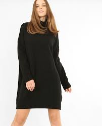 Si dans les années 1970, il est un basique du vêtement féminin, à compter des années 1980. Pulloverkleid Mit Rollkragen Schwarz 780771899a08 Pimkie
