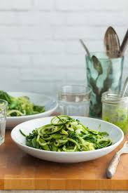 Pesto Primavera Zoodles