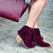 These Are The Best Thin Socks To Wear With Ankle Boots In The Fall And Winter High Knee Boots Outfit High Boots Outfit Boots Outfit