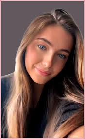 Lucy at home singing I cant make you love me