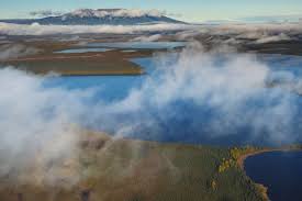 Trova immagini stock hd a tema sleeping lady mountain alaska e milioni di altre foto, illustrazioni e contenuti vettoriali stock royalty free nella vasta raccolta di shutterstock. Is The Sleeping Lady Photo In A Mountain In Alaska Real Or Fake