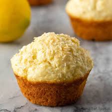 These Lemon Coconut Muffins Make The Perfect Breakfast Or Snack Easy To Make They Freeze Well And Ev En 2020 Recettes De Cuisine Recette Dessert Cuisine Et Boissons